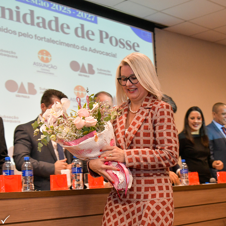 Presidente 116ª da Subseção da OAB de Jabaquara, Dra. Terezinha Fernandes, após homenagem.