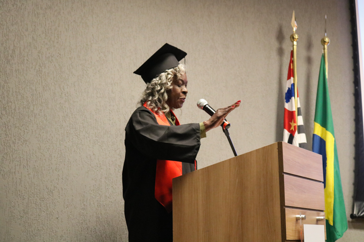 Representante da turma de Direito fazendo o Juramento.