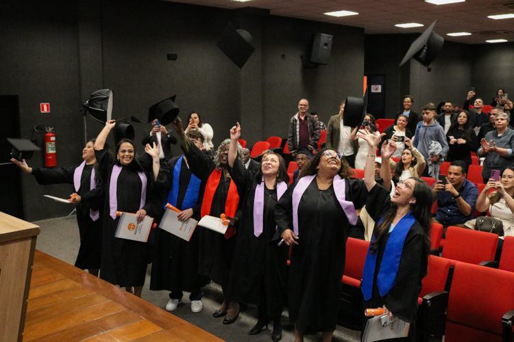 Formandos de Graduação da Turma de 2025.1 do Centro Universitário Assunção.