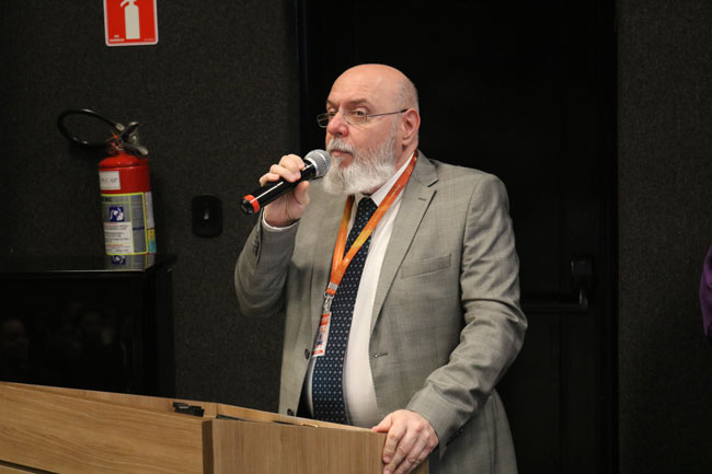 Prof. Me. Diógenes Madeu durante o XI Tribunal do Júri Simulado.