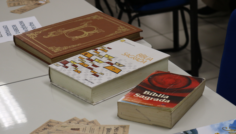 Nas Pegadas da Bíblia: evento promove reflexão sobre a formação das Escrituras